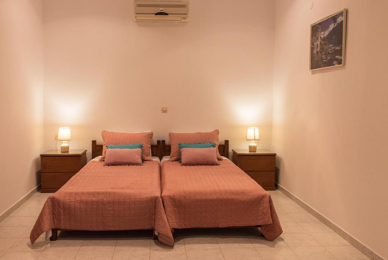 Captain George Apartment ซีมี ภายนอก รูปภาพ